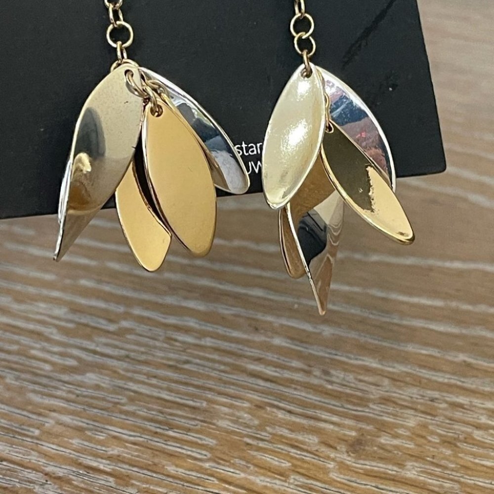 NWT Area Stars Cascading Two Tone Petal Earrings - Picture 3 of 5